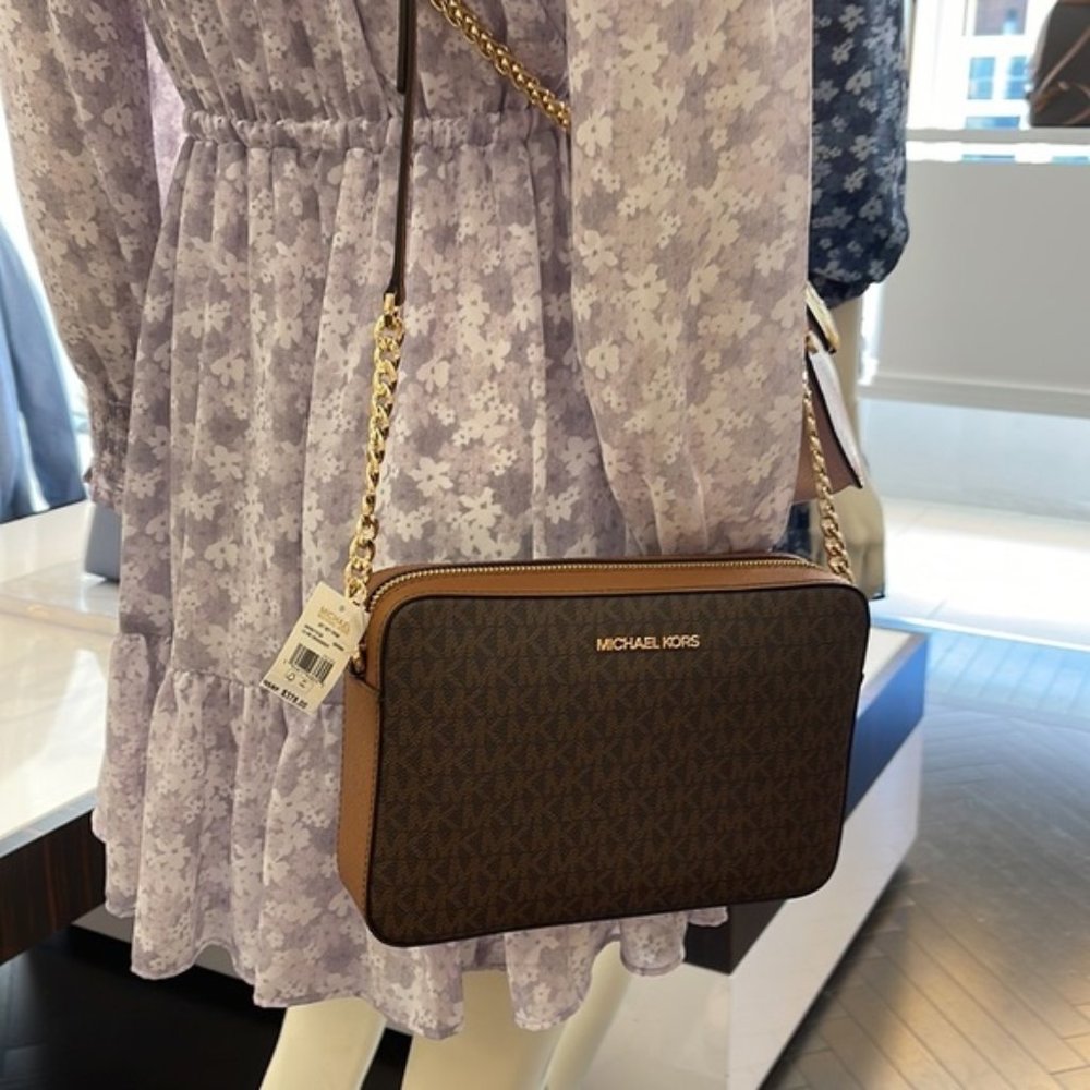 Michael Kors Large Jet Set Item East West Crossbody Brown - Picture 15 of 16